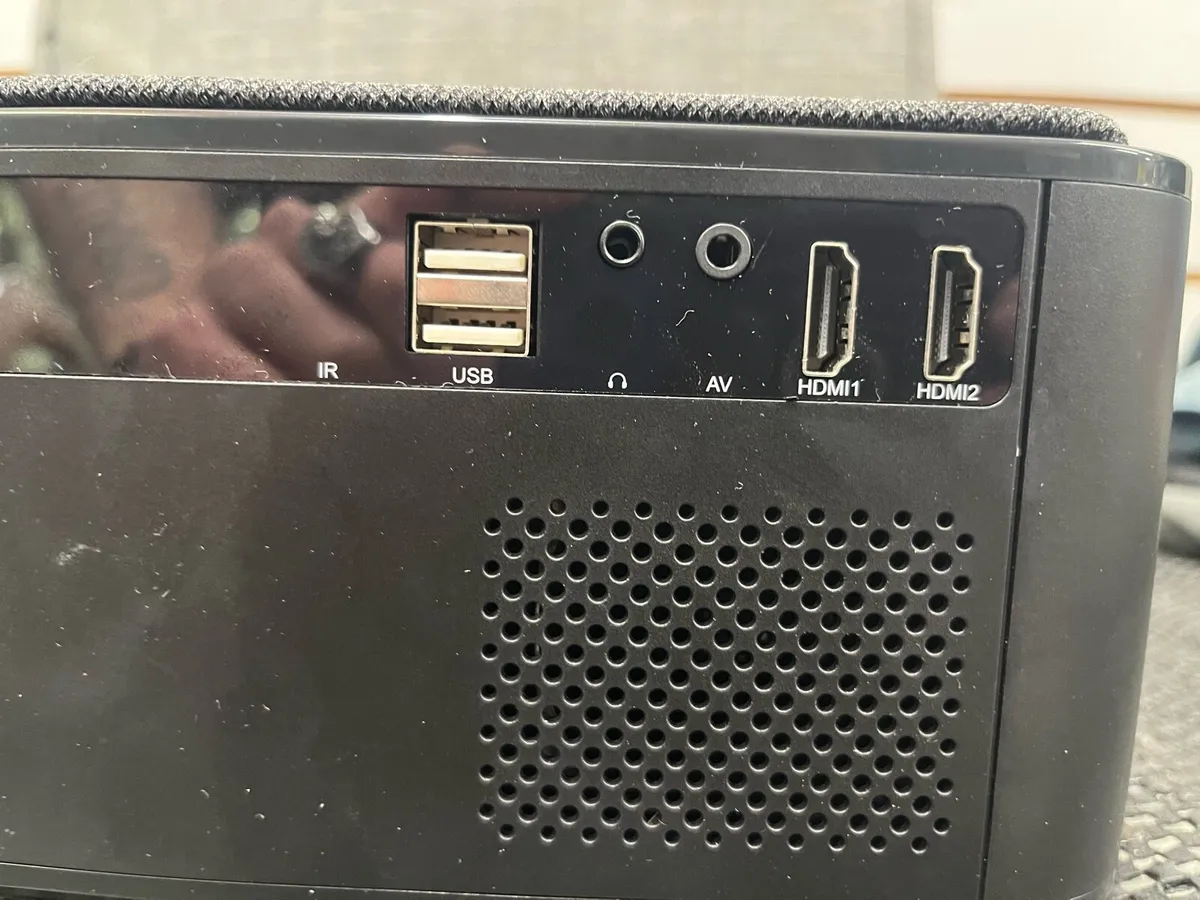 Wimius Projector - Image 3