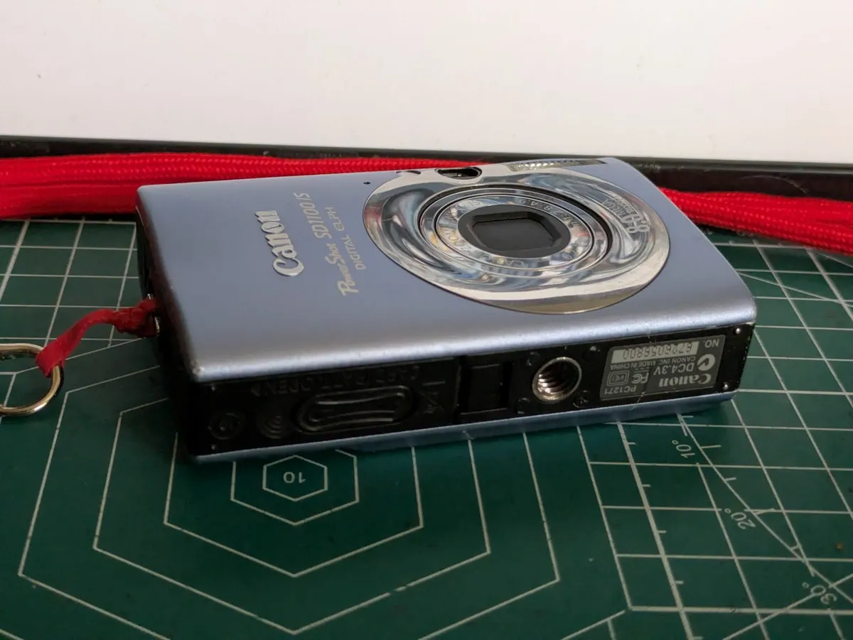 Canon PowerShot SD 1100 IS 8MP CCD🌈 digital 📸 - Image 4