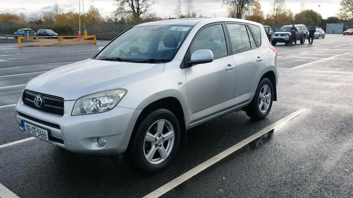 Toyota RAV4 Automatic - Image 2