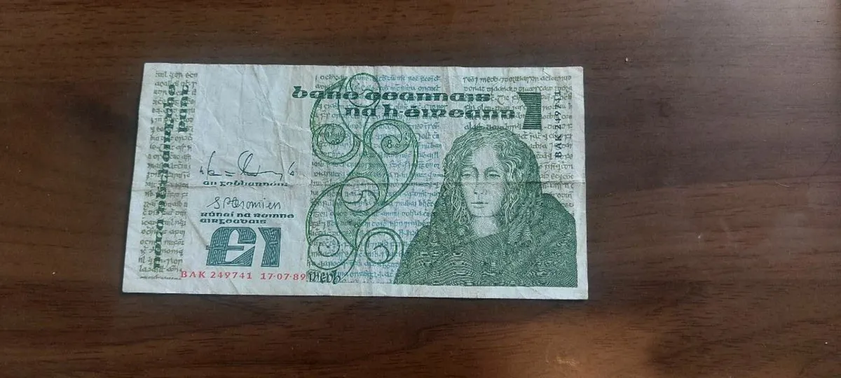 Irish Banknotes  Lady Lavery & Queen Medb Series - Image 1