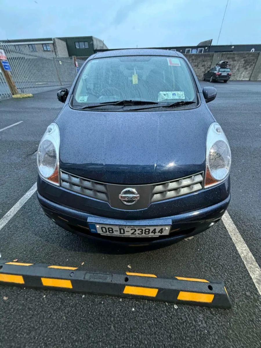 Nissan car - Image 4