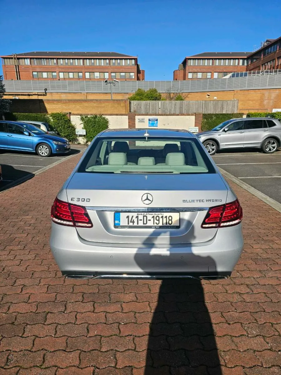 Mercedes-Benz E300, 2014 - Image 3