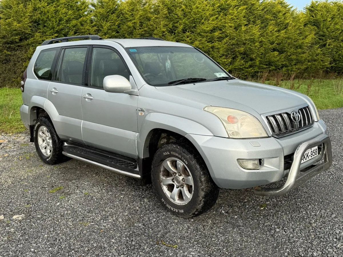 2009 Toyota Land Cruiser Crew Cab - Image 3