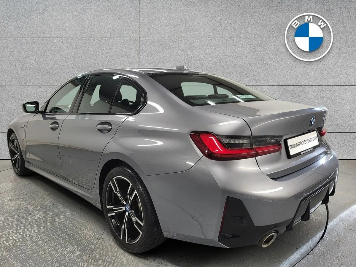 BMW 3-Series 330e M Sport - Image 3