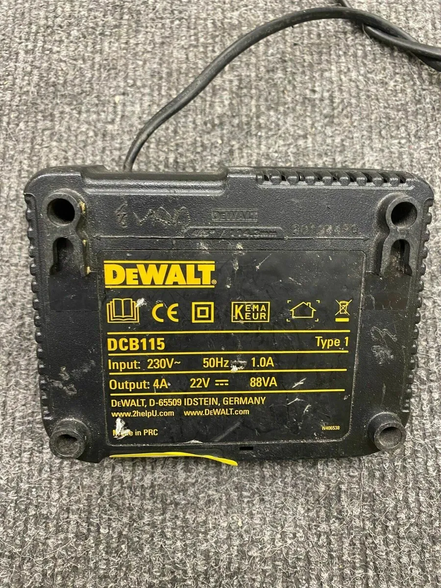 Dewalt Charger DCB115 - Image 2