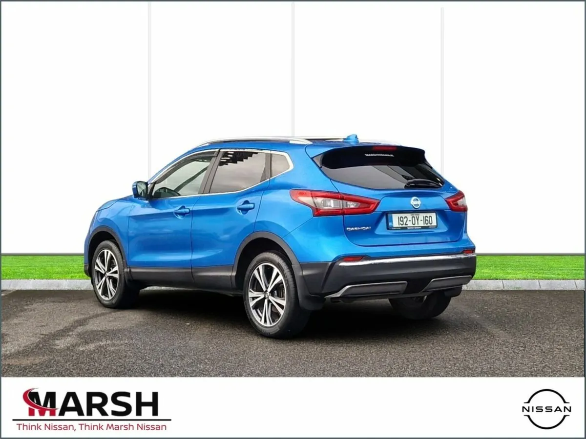 Nissan Qashqai 1.5 DSL SV PREMIUM SS 18 4DR - Image 3