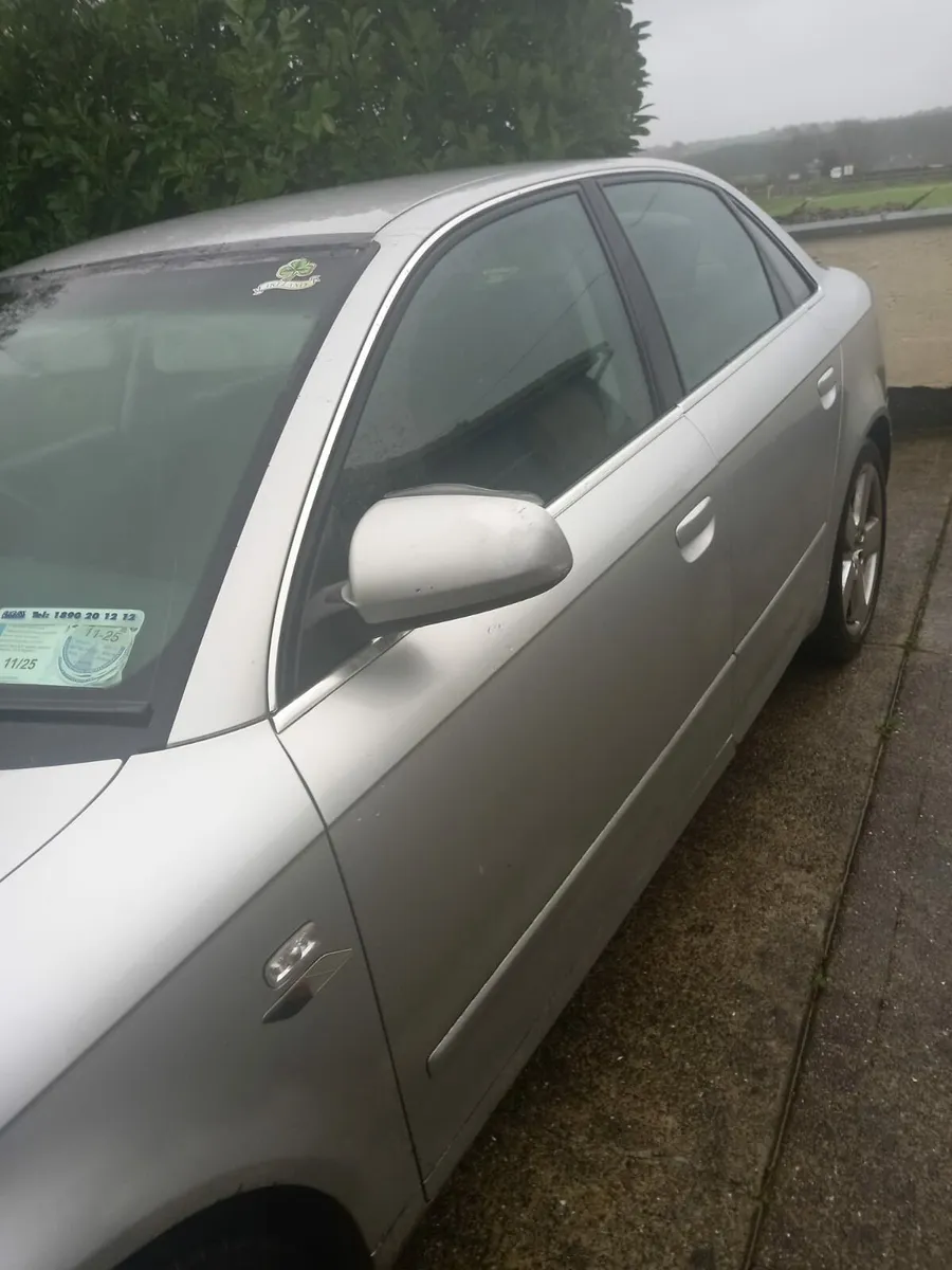 2x Audi A4 for parts or repair - Image 3