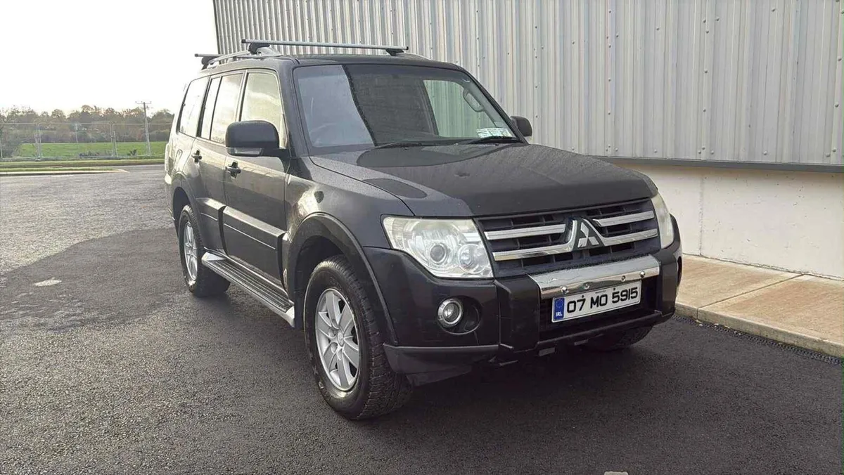 Mitsubishi shogun 5 seater crewcab 6750€€ - Image 1