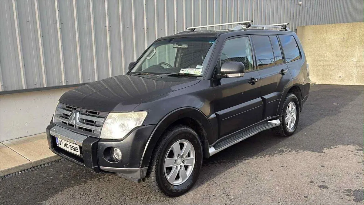 Mitsubishi shogun 5 seater crewcab 6750€€ - Image 2