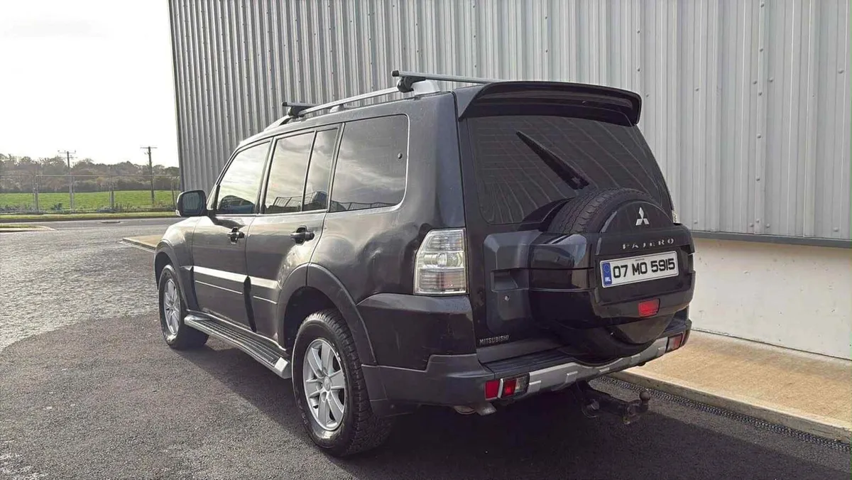 Mitsubishi shogun 5 seater crewcab 6750€€ - Image 3