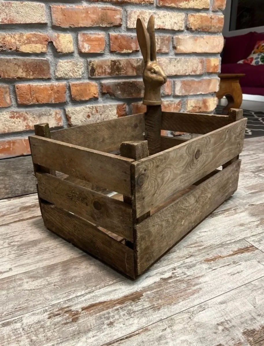 Vintage wood box - Image 1