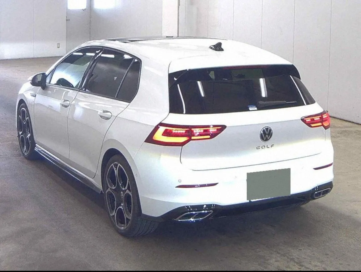 SUNROOF**231 VW GOLF R-LINE 2.0TDI 150BHP AUTO - Image 2