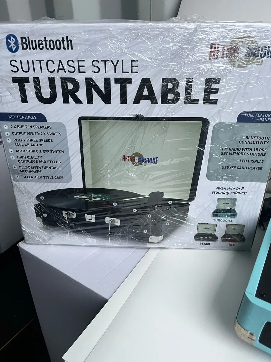 Suitcase Style record player. Brand new! Only €25 - Image 1