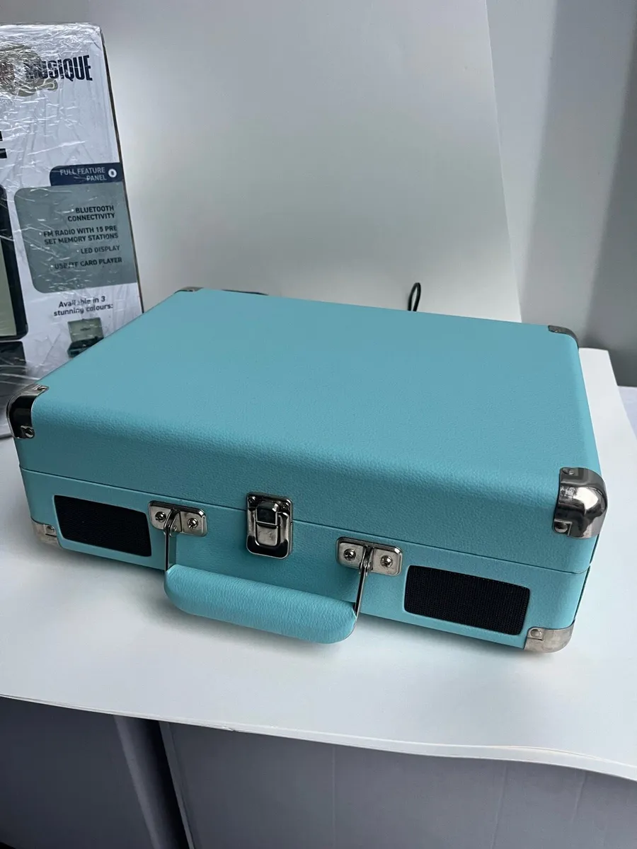 Suitcase Style record player. Brand new! Only €25 - Image 2