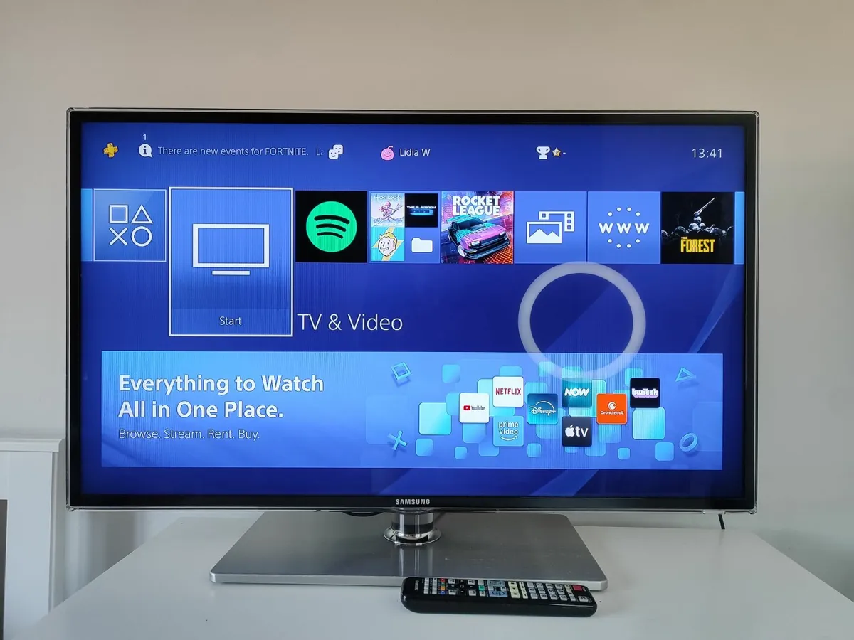 Samsung TV + PS4 - Image 3