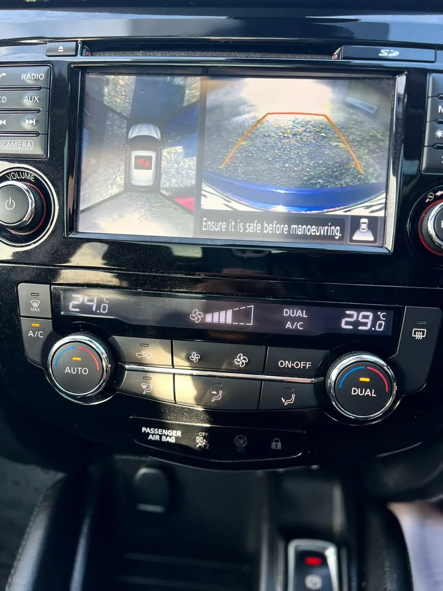 Nissan Qashqai 2015 1.2 Petrol new nct 5/27 tax - Image 3