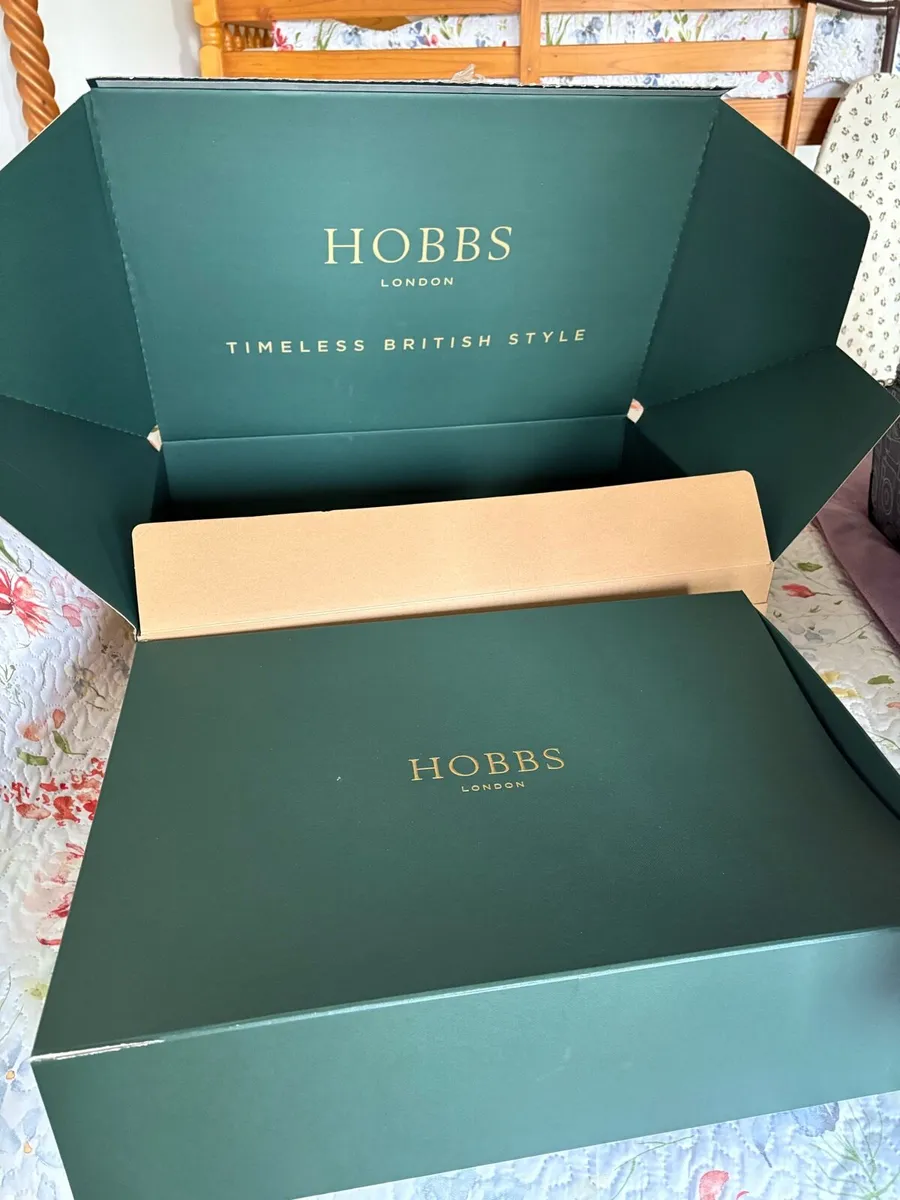 Mother of the Bride Dress and coat - Image 3