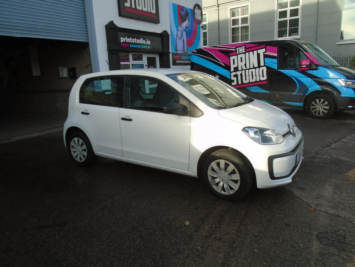 Volkswagen up! 2018 - Image 1