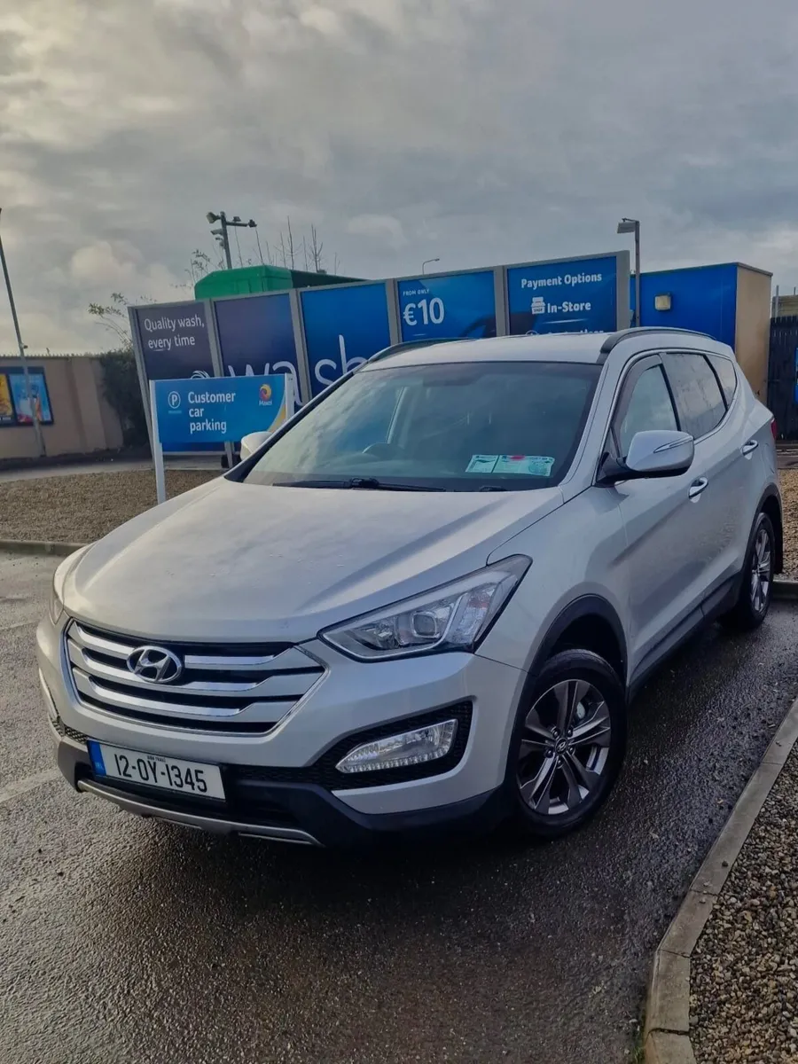 Hyundai Santa Fe 2012 - Image 1