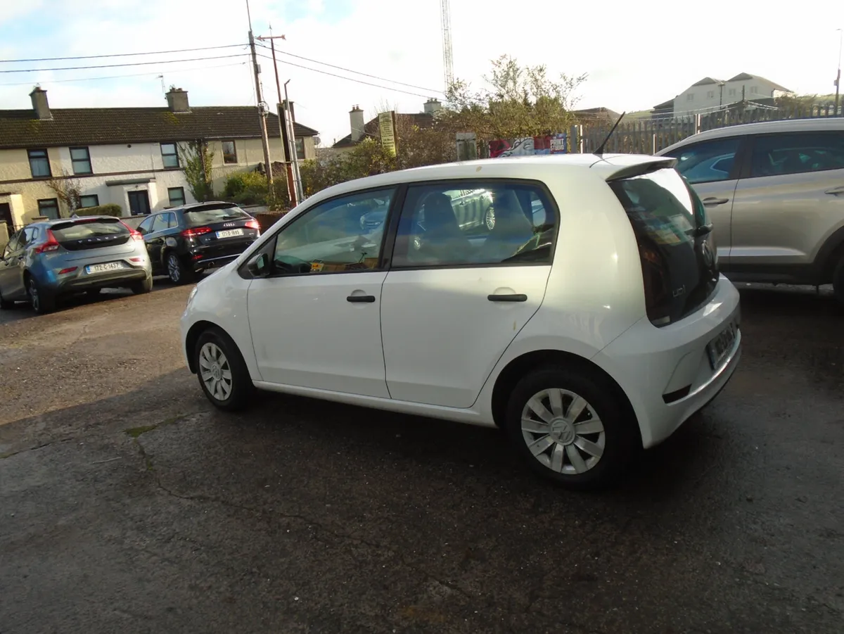 Volkswagen up! 2018 - Image 3