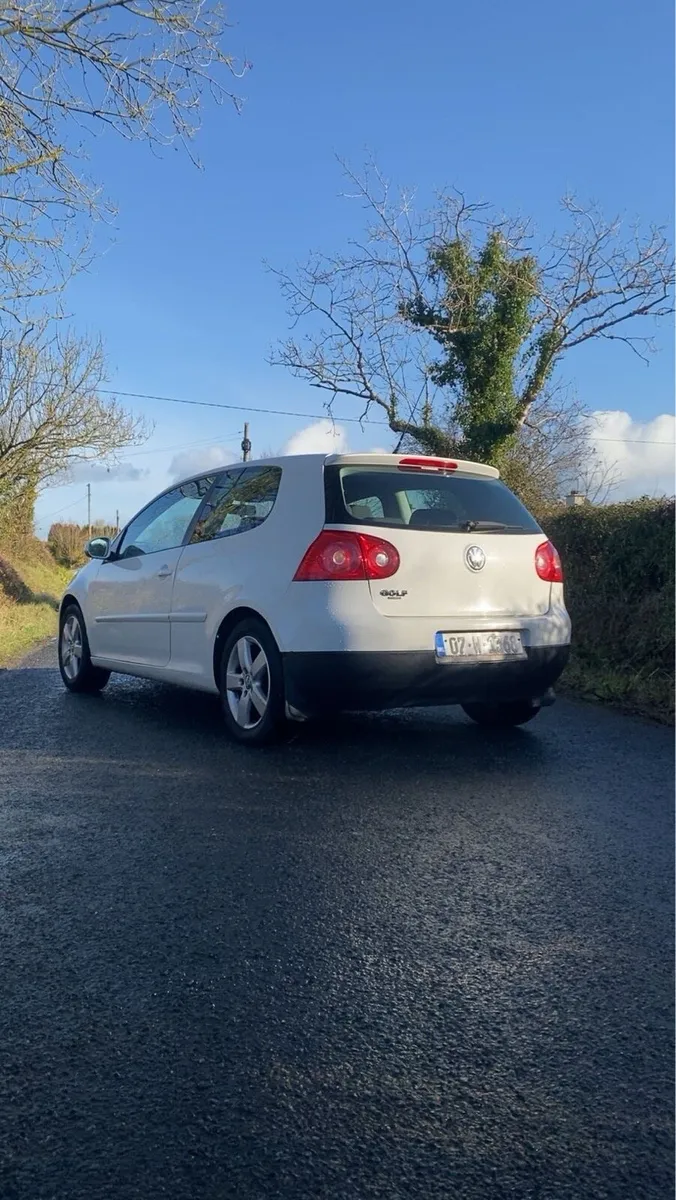 Mk5 Volkswagen Golf - Image 2