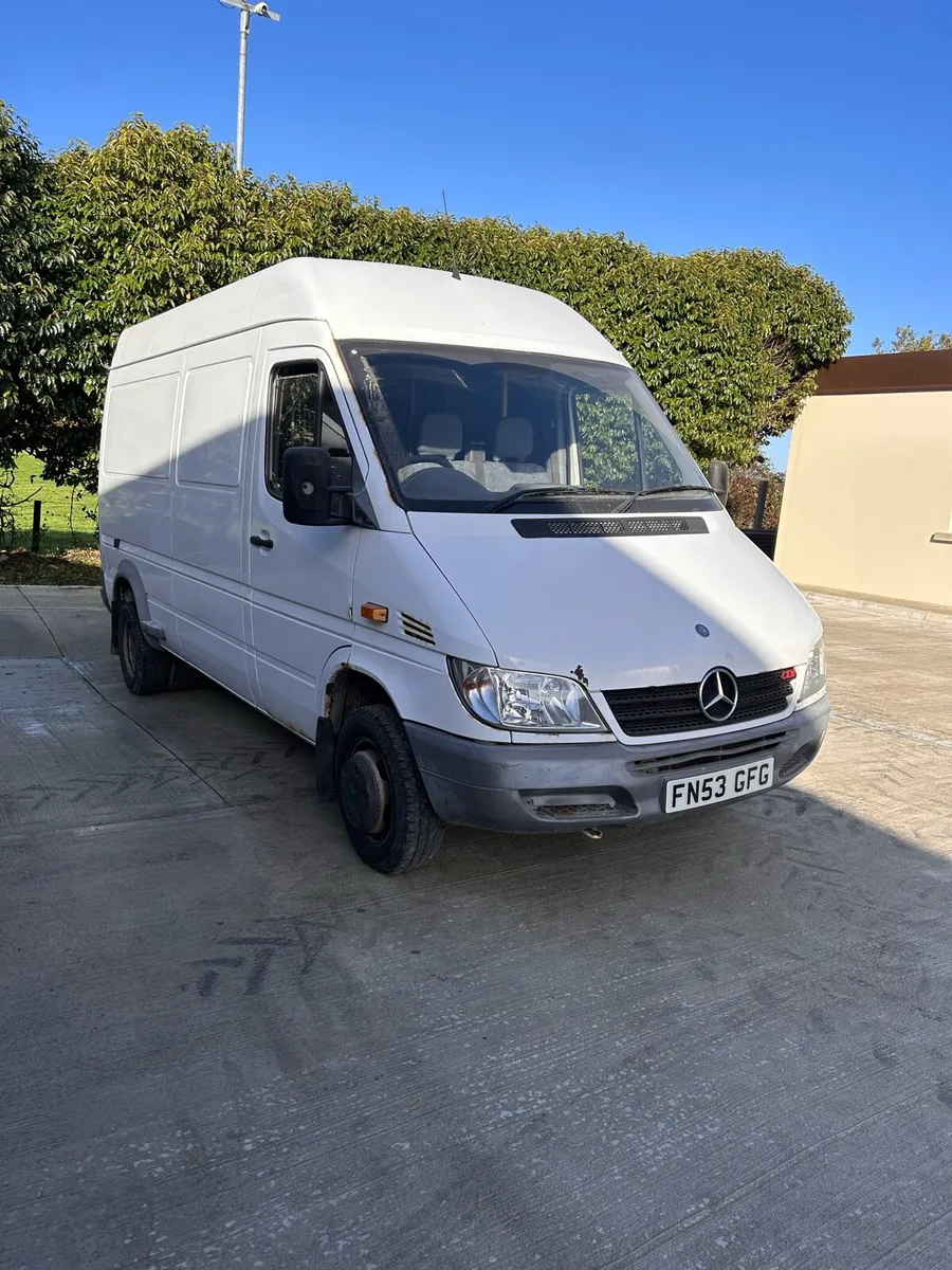 Mercedes Sprinter - Image 1
