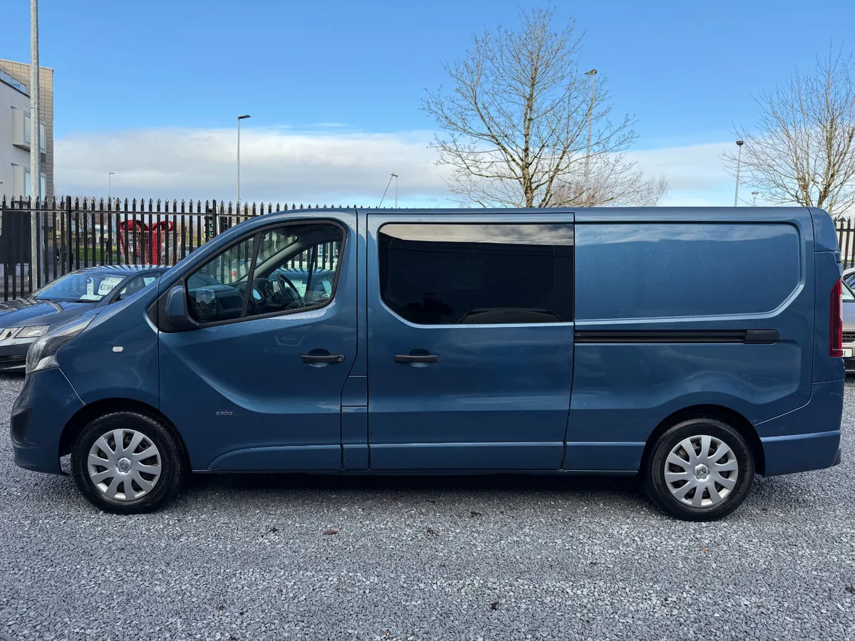 2015 (151) Opel Vivario Doublecab Sportive 2900 - Image 4