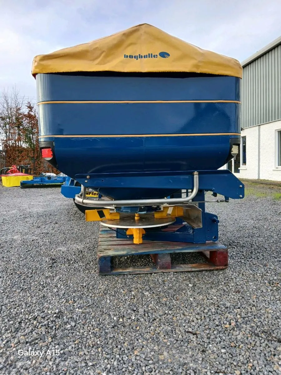 BOGBALLE 1.5 TONN SPREADER. - Image 2