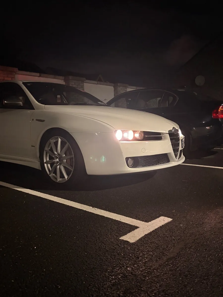 Alfa Romeo 159 1.9 jtdm 2010 - Image 2