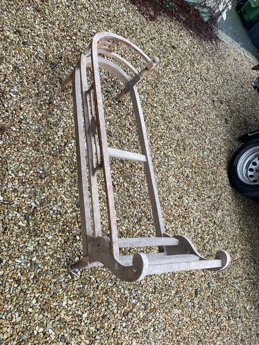 Chaise longue and chair - Image 2