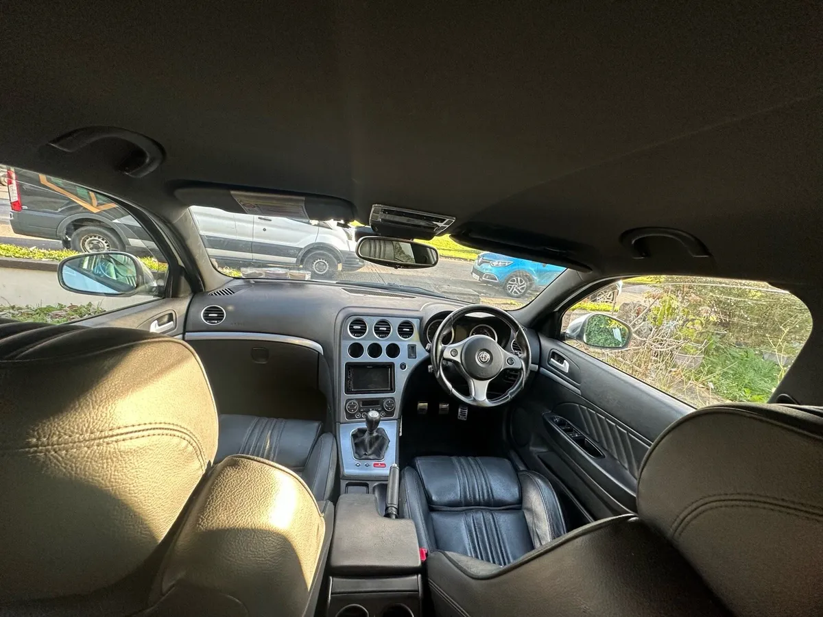 Alfa Romeo 159 1.9 jtdm 2010 - Image 4