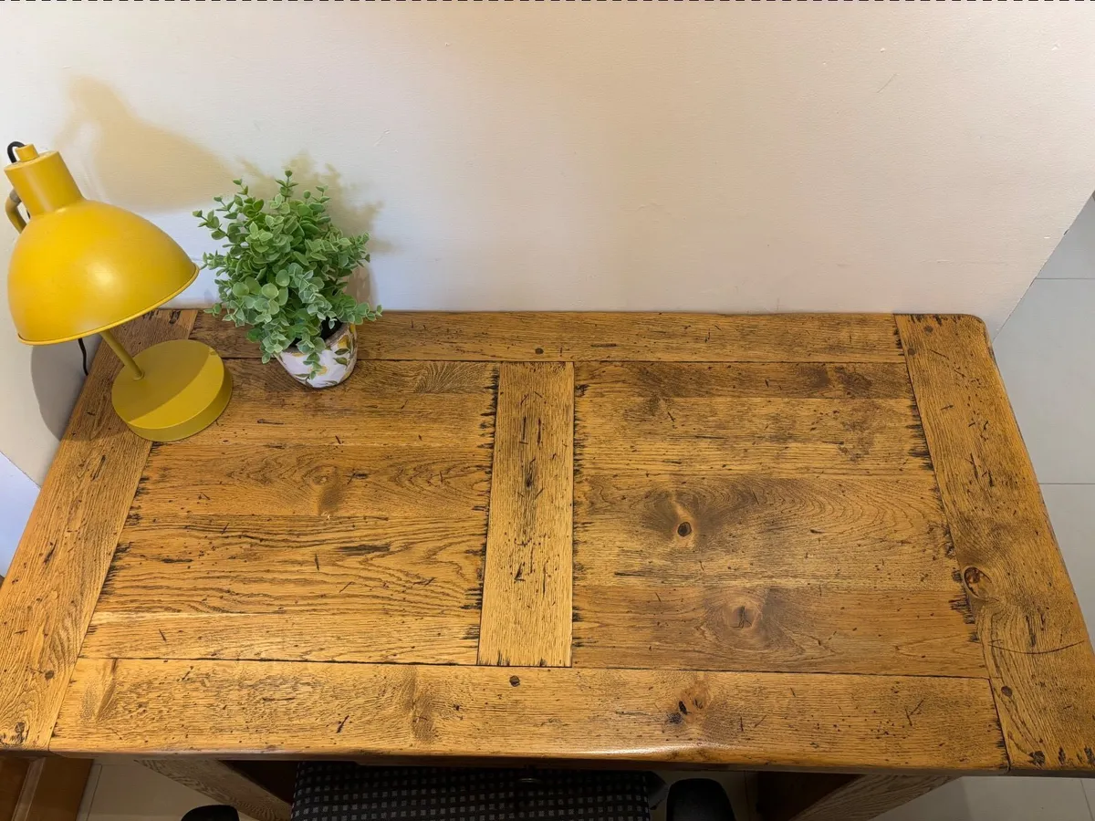 Table/desk and chair - Image 3