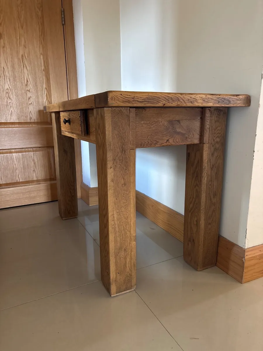 Table/desk and chair - Image 4