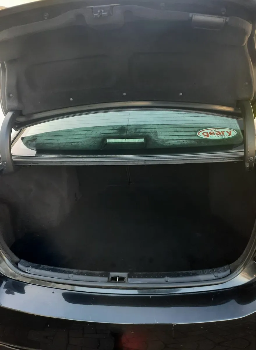 Toyota Avensis 2012 - Image 3