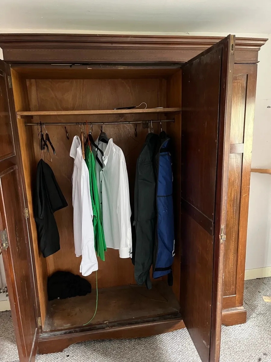 Wardrobe - Image 3