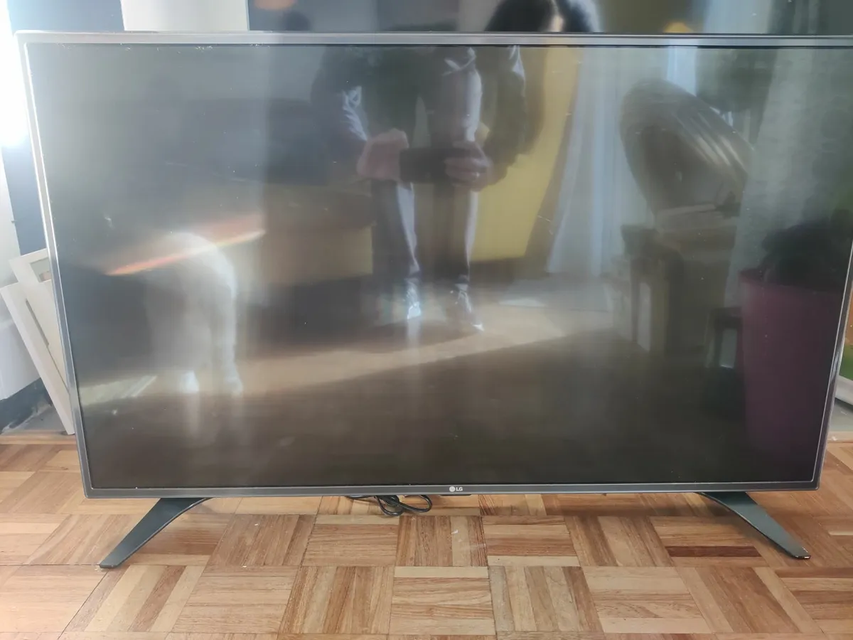 LG 42 inch TV - Image 1