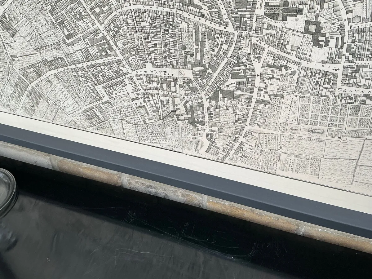 Framed Old Map of Dublin: 1756 Print John Rocque - Image 4