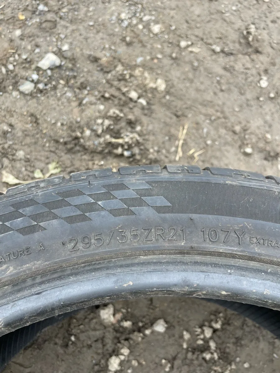 2x 295/35/21 Jinyu tyres good as new - Image 2