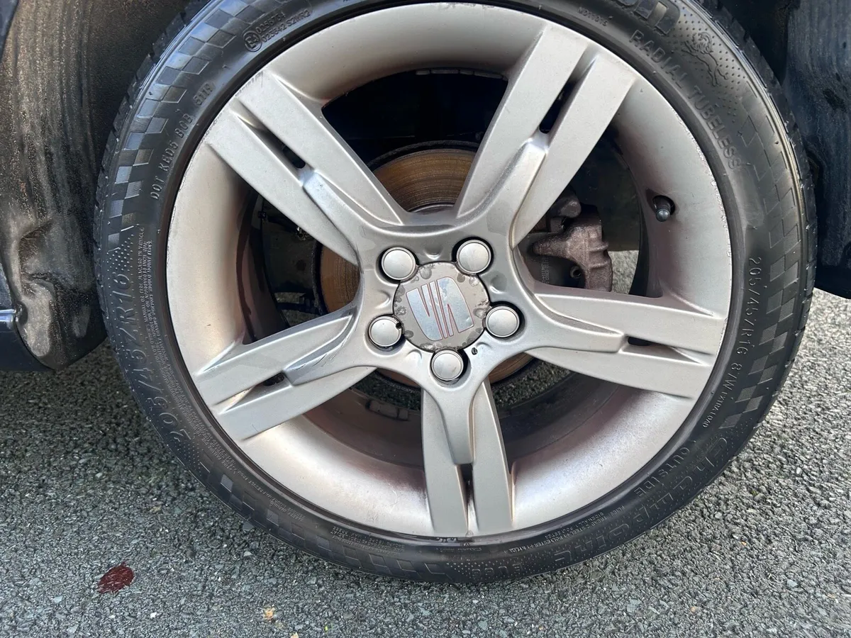 Seat Ibiza 6L Sport 1.4 LOW MILEAGE - Image 4