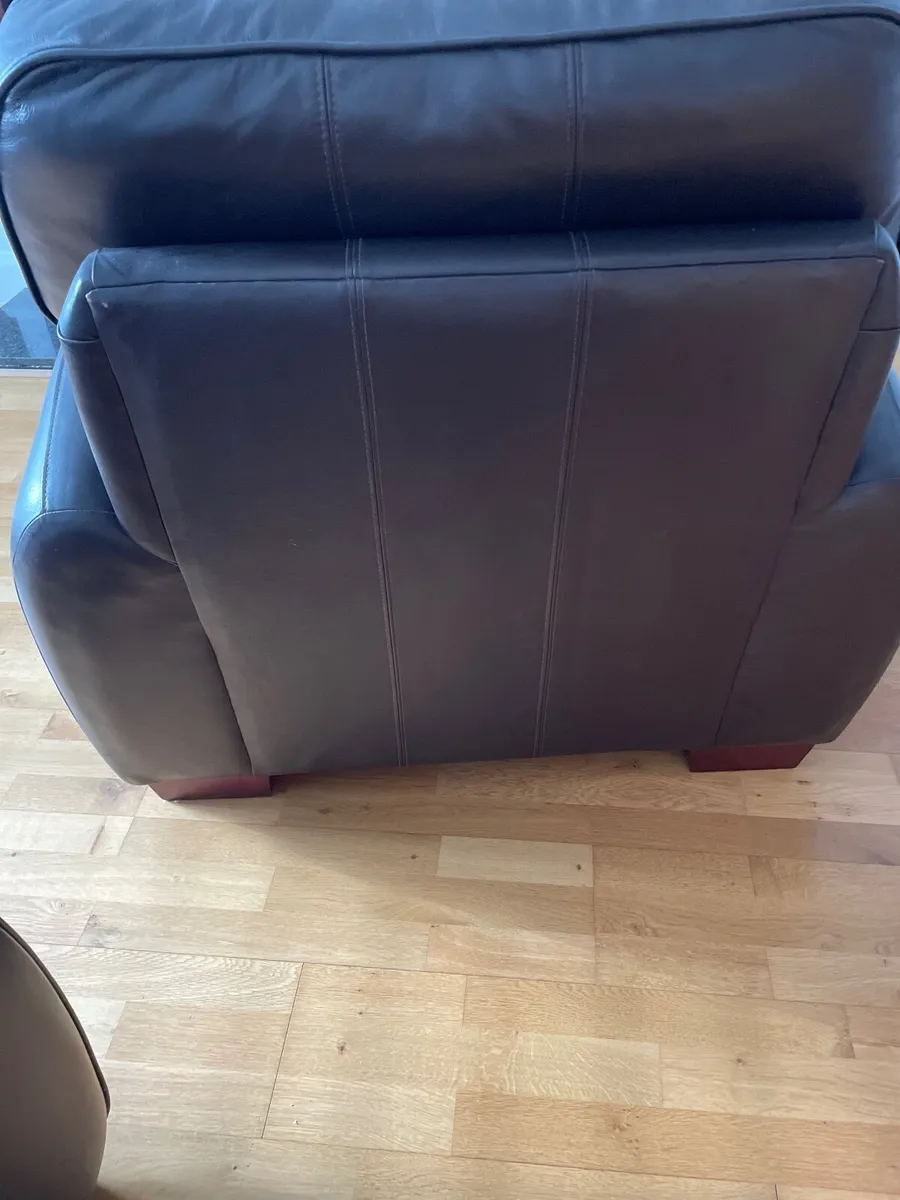 Leather arm chair - Image 3