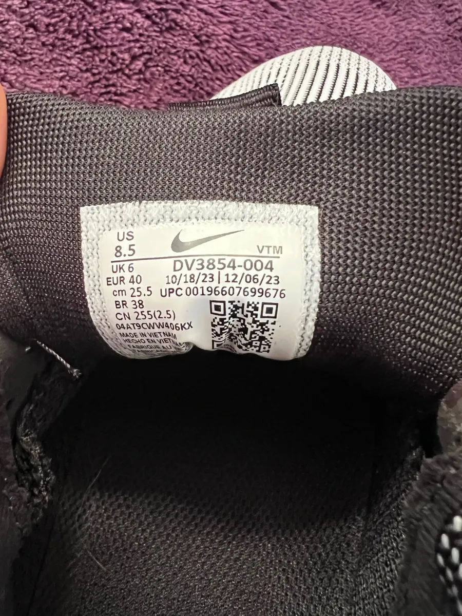 Nike Pegasus 40 Shoes - Image 2