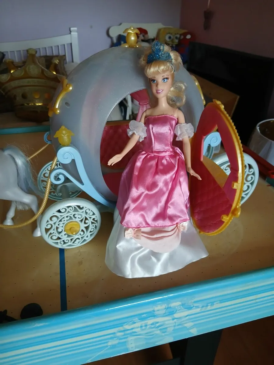 Cinderella Doll, Horse & Carraige - Image 4