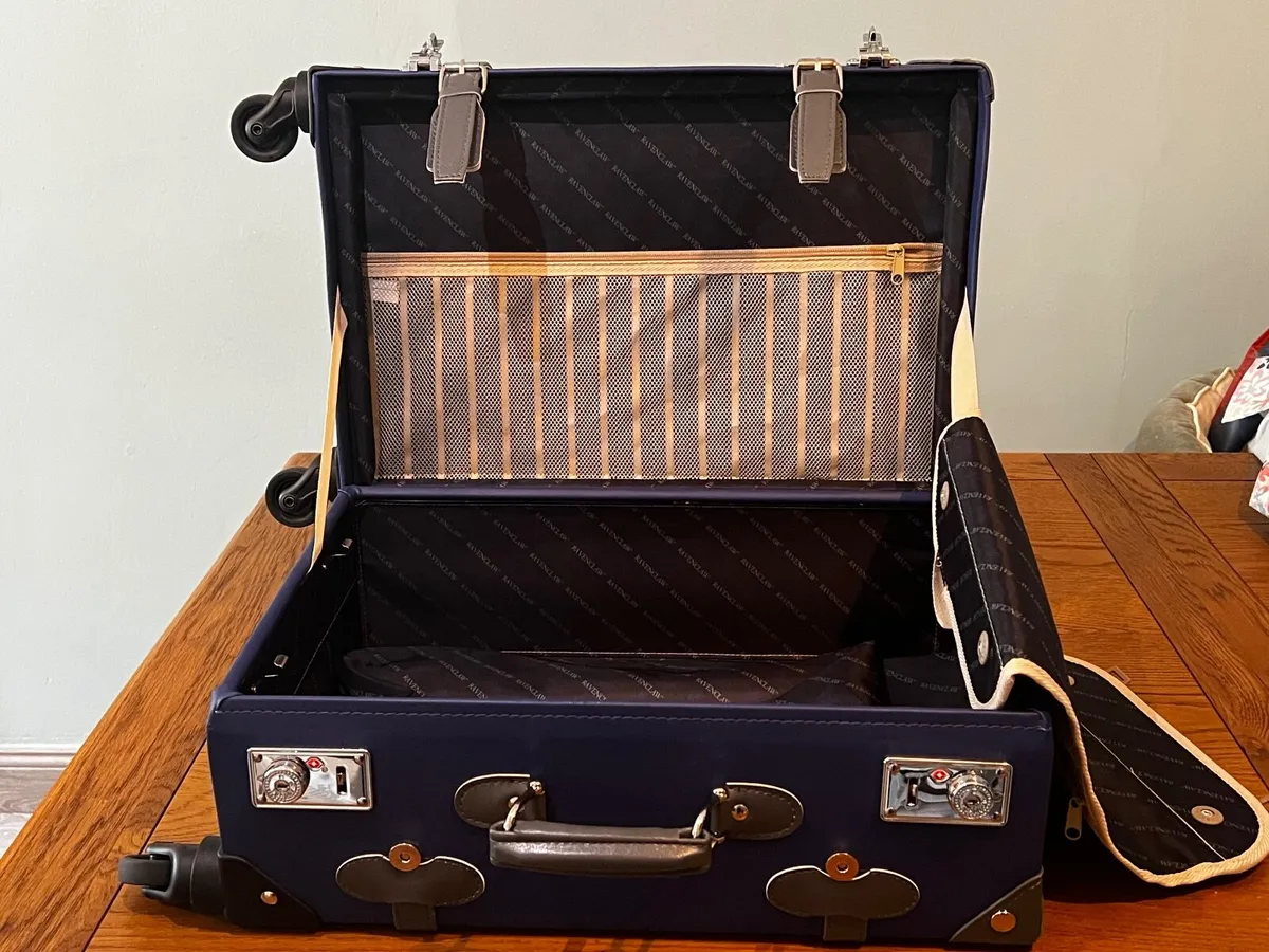 Harry Potter Ravenclaw Trunk Case - Image 2