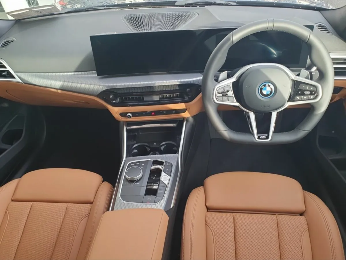 BMW 3-Series 330e M Sport Saloon - Image 4