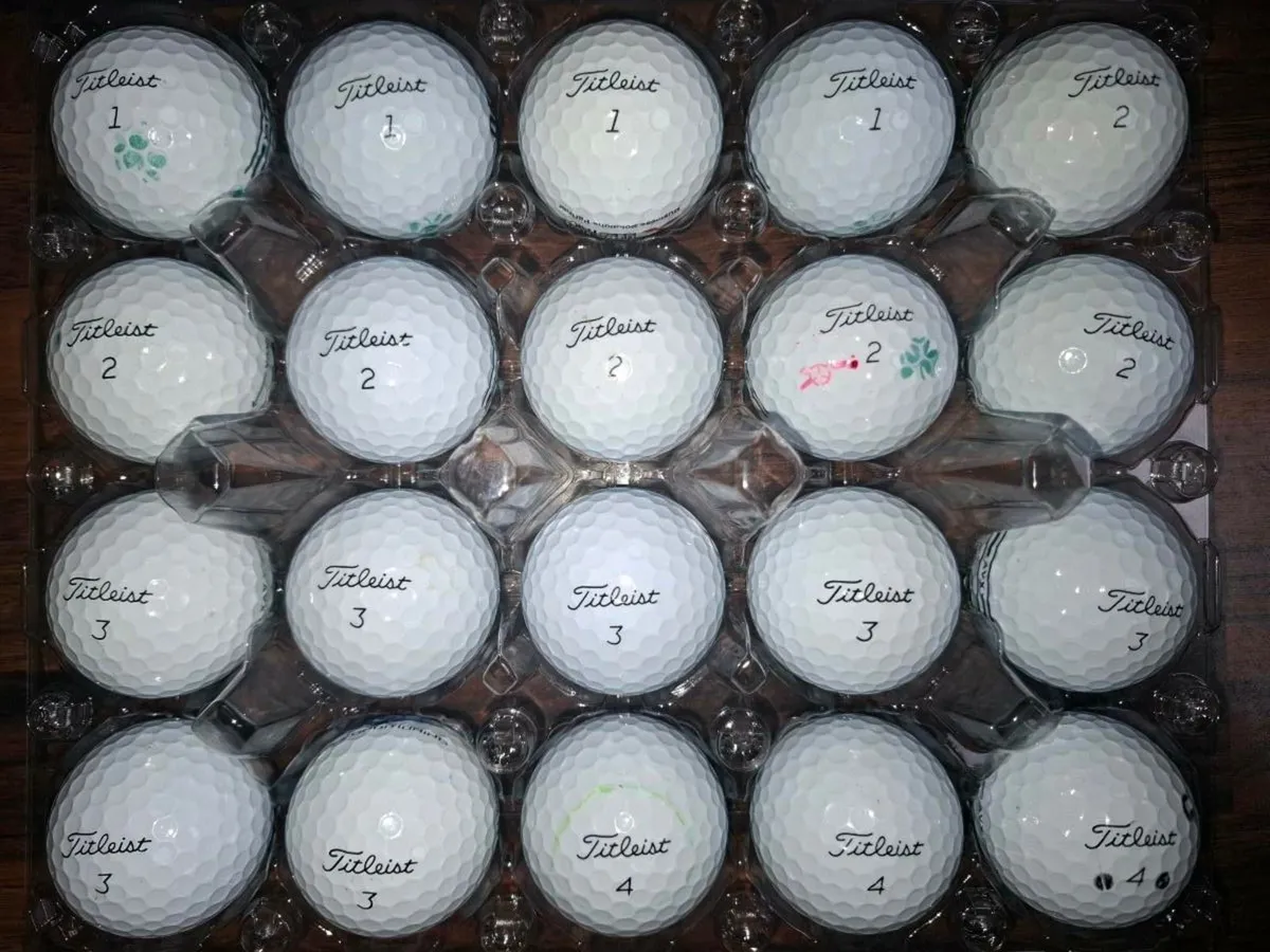 TITLEIST AVX