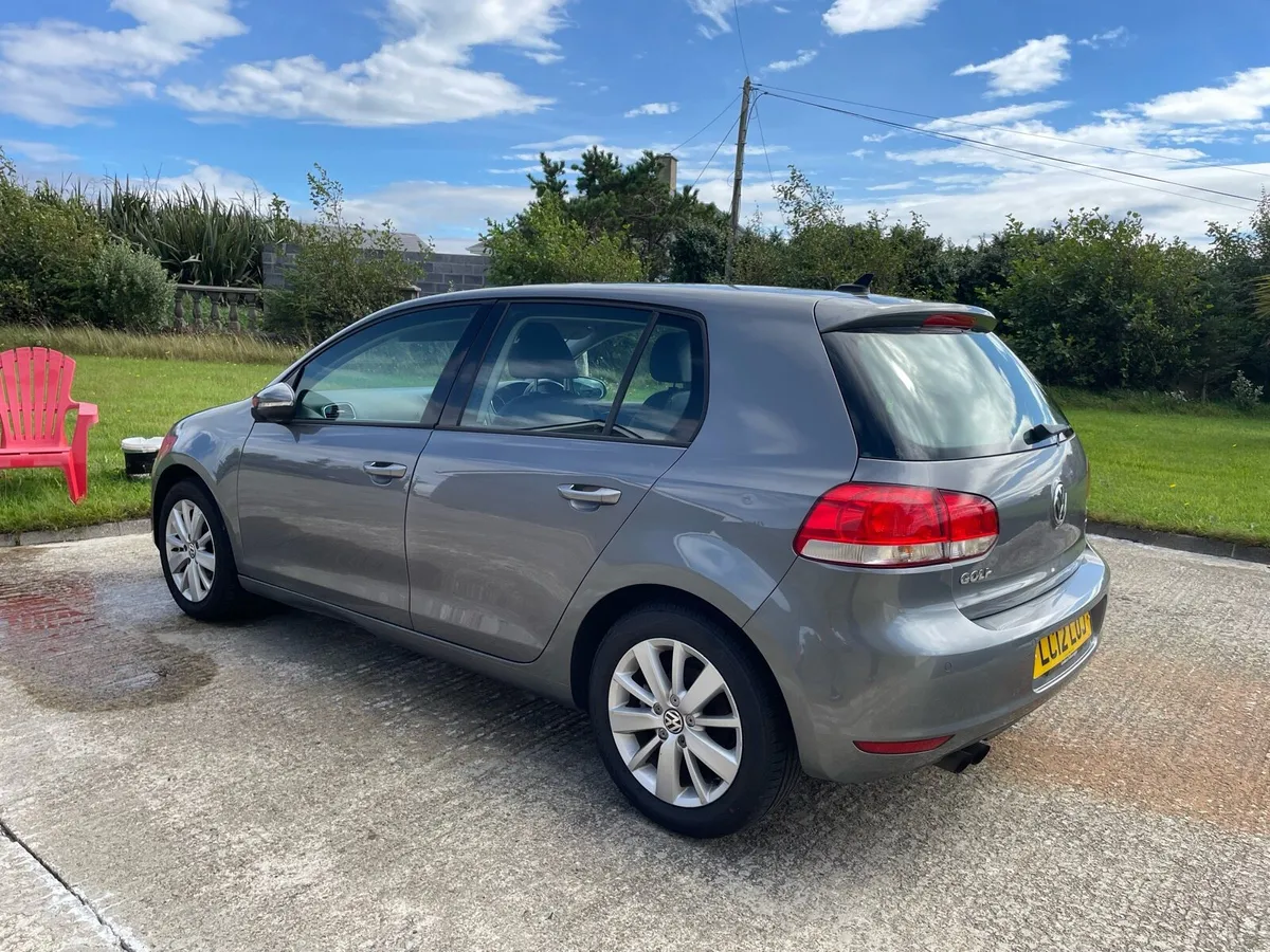 2012 Volkswagen Golf - Image 4