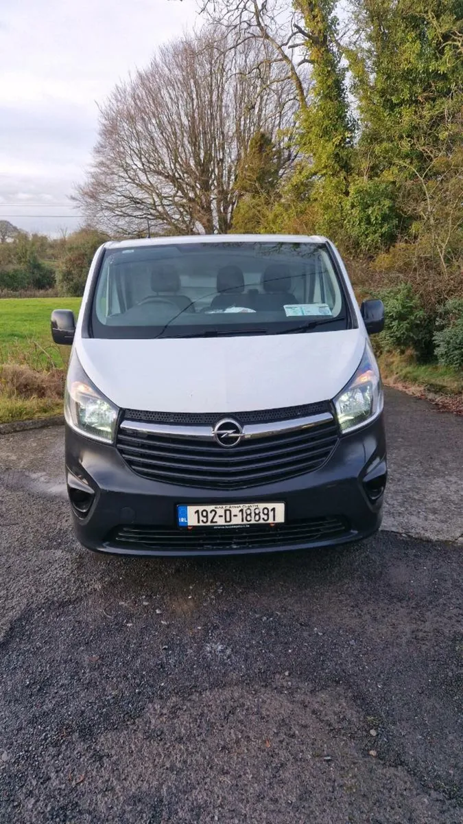 2019 vivaro - Image 2