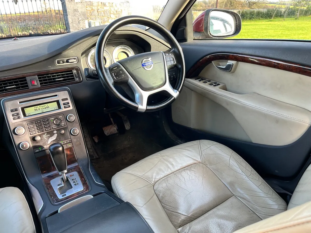 2011 Volvo S80 D3 SE Lux Auto - Image 2