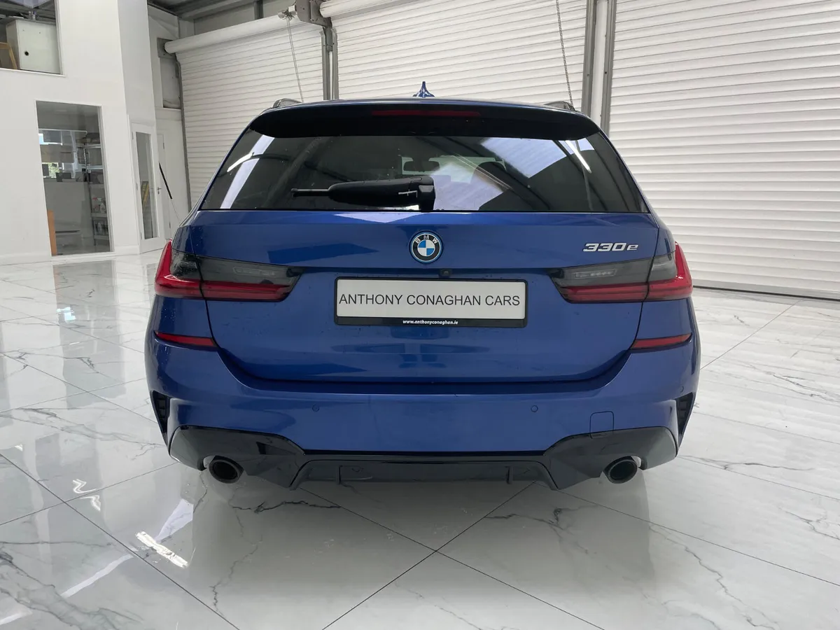 BMW 3-Series 2021 - Image 4