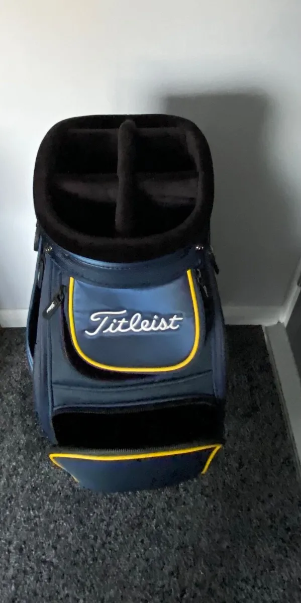 Titleist Limited Edition Tour Bag - Image 3